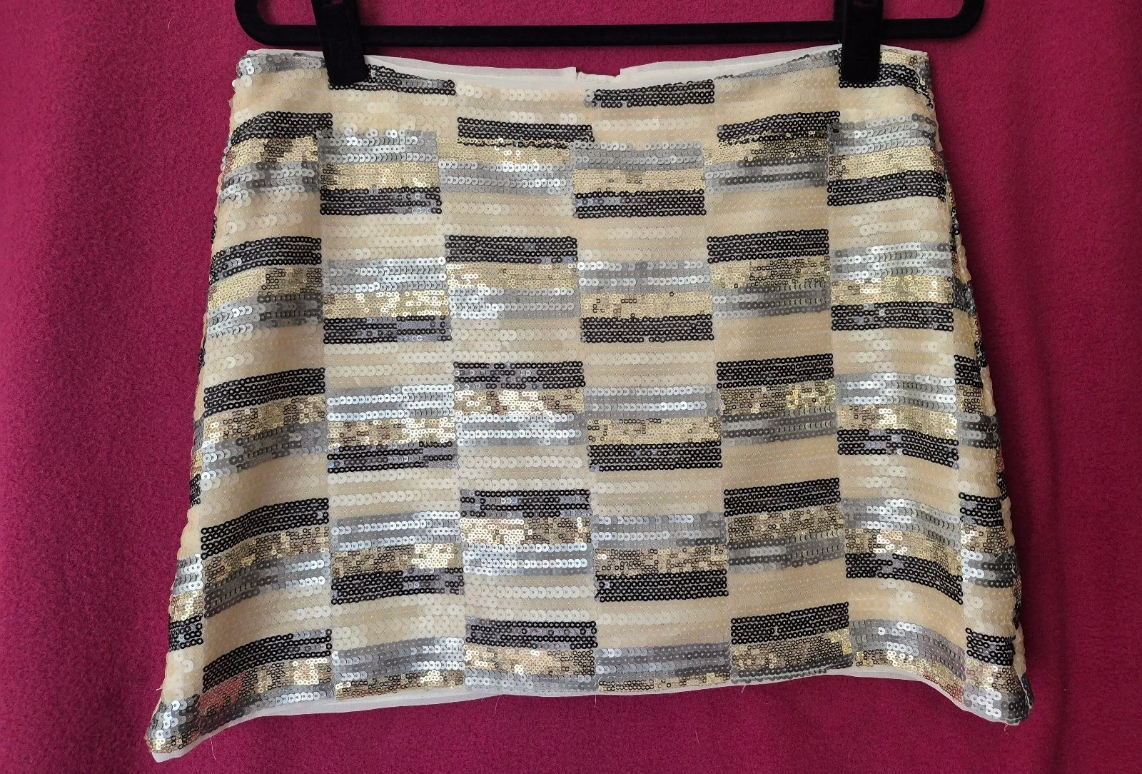 Minissaia Lantejoulas Metálicas /Jupe courte à sequins/Minigonna con paillettes/Minifalda de lentejuelas